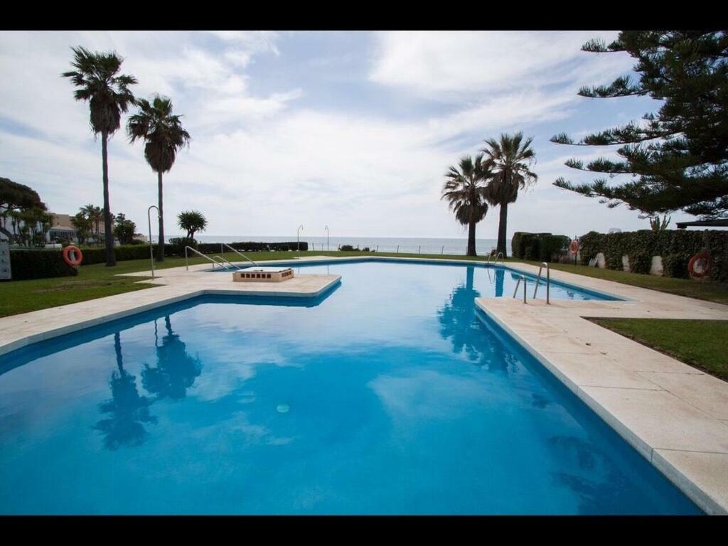 Apartment By The Beach Sitio de Calahonda Exterior photo